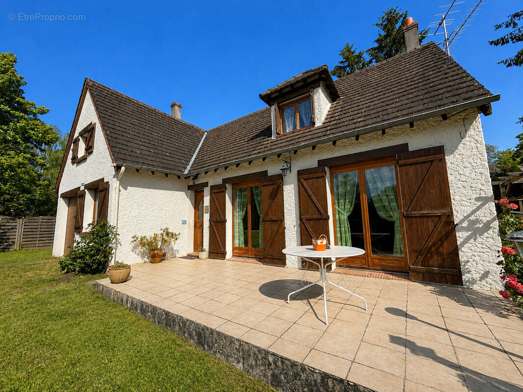 Maison à BRINON-SUR-SAULDRE