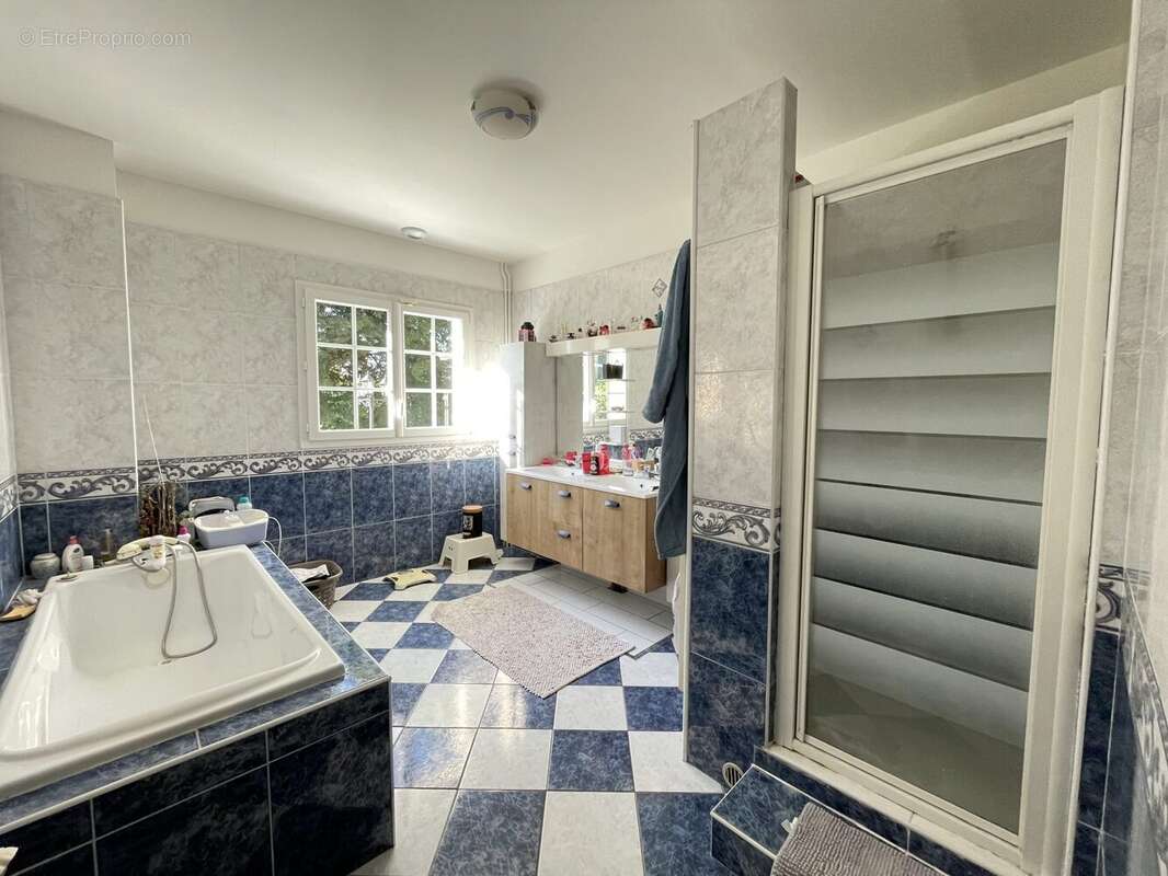 Maison à CHOISY-AU-BAC