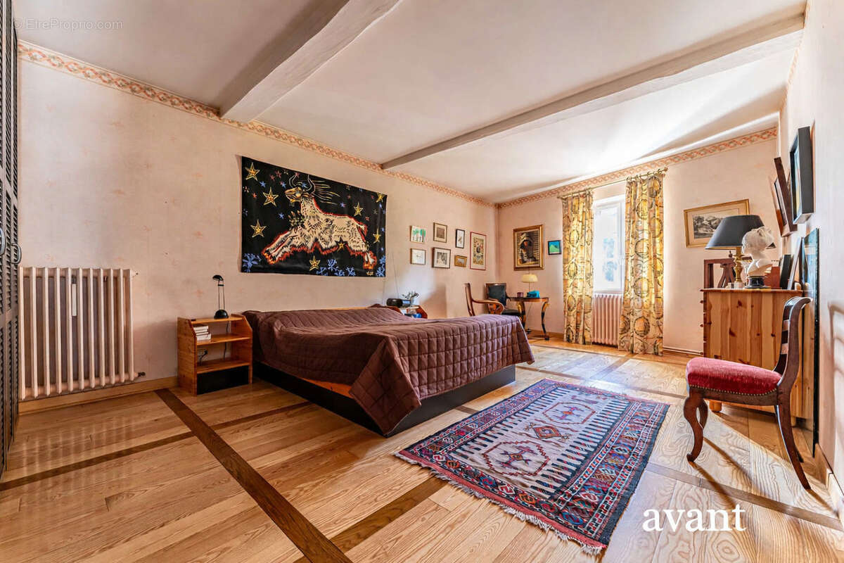 Appartement à POLEYMIEUX-AU-MONT-D'OR