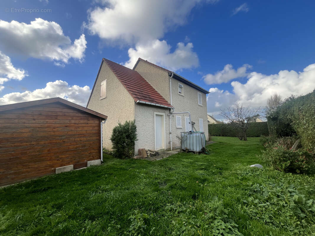 Maison à PORT-EN-BESSIN-HUPPAIN