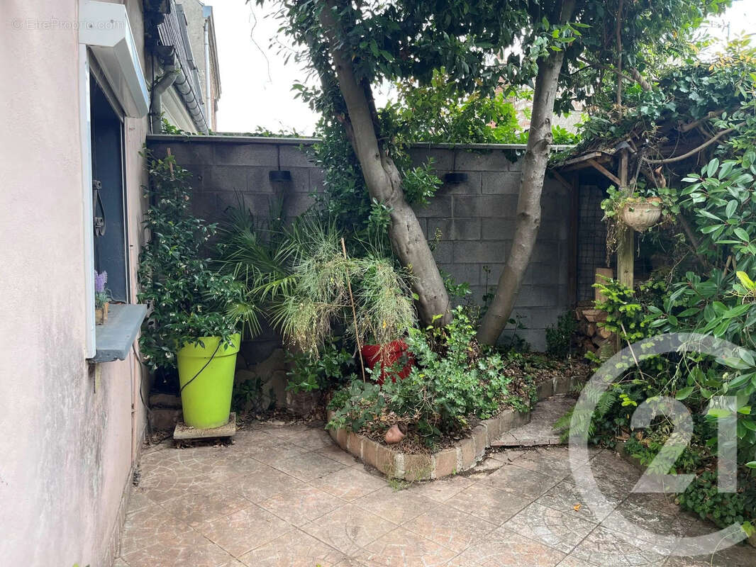 Maison à LEZENNES