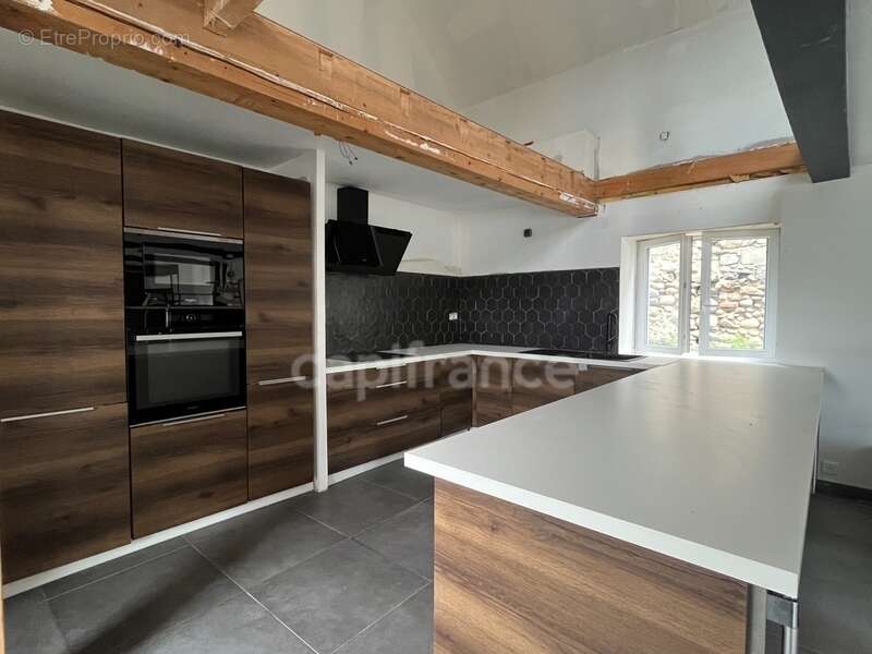 Maison à LAMARQUE-PONTACQ