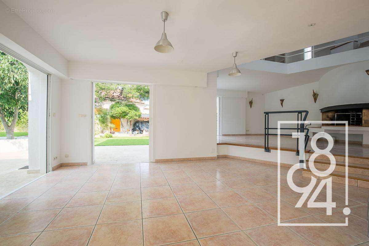 Maison à MARSEILLE-9E