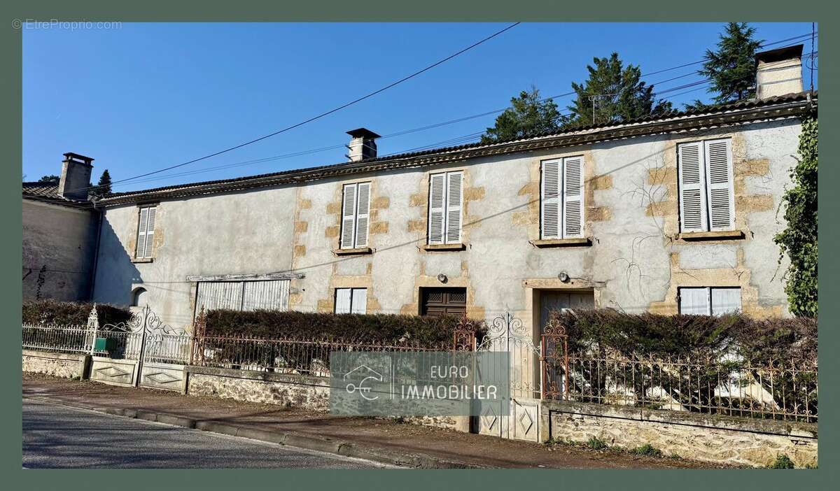 Maison à SAINT-SYMPHORIEN