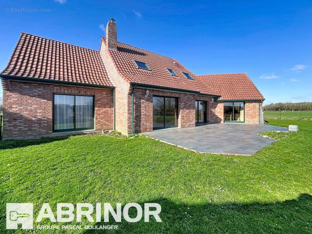 Maison à GONDECOURT