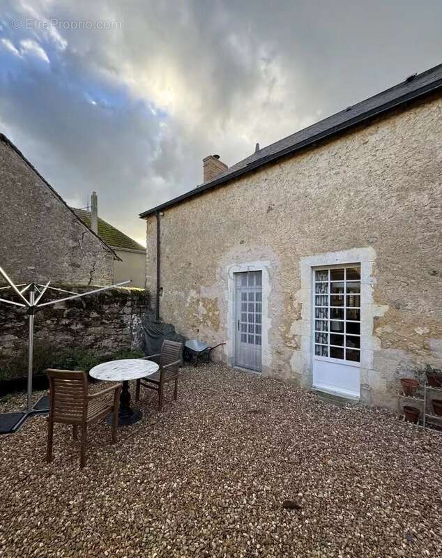 Appartement à SAINT-OUEN-EN-CHAMPAGNE