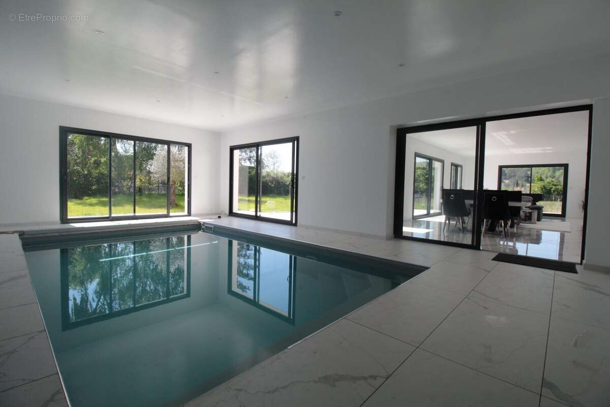 Maison à CHOISY-AU-BAC