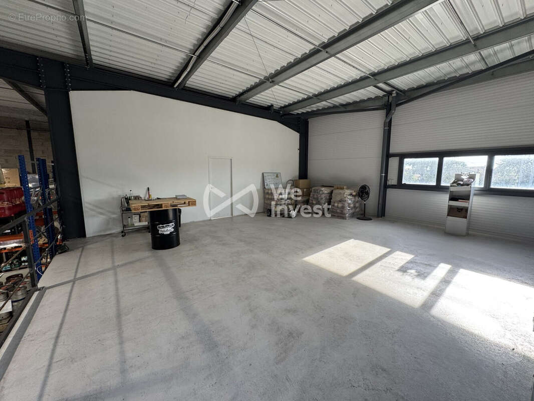 Commerce à VALERGUES