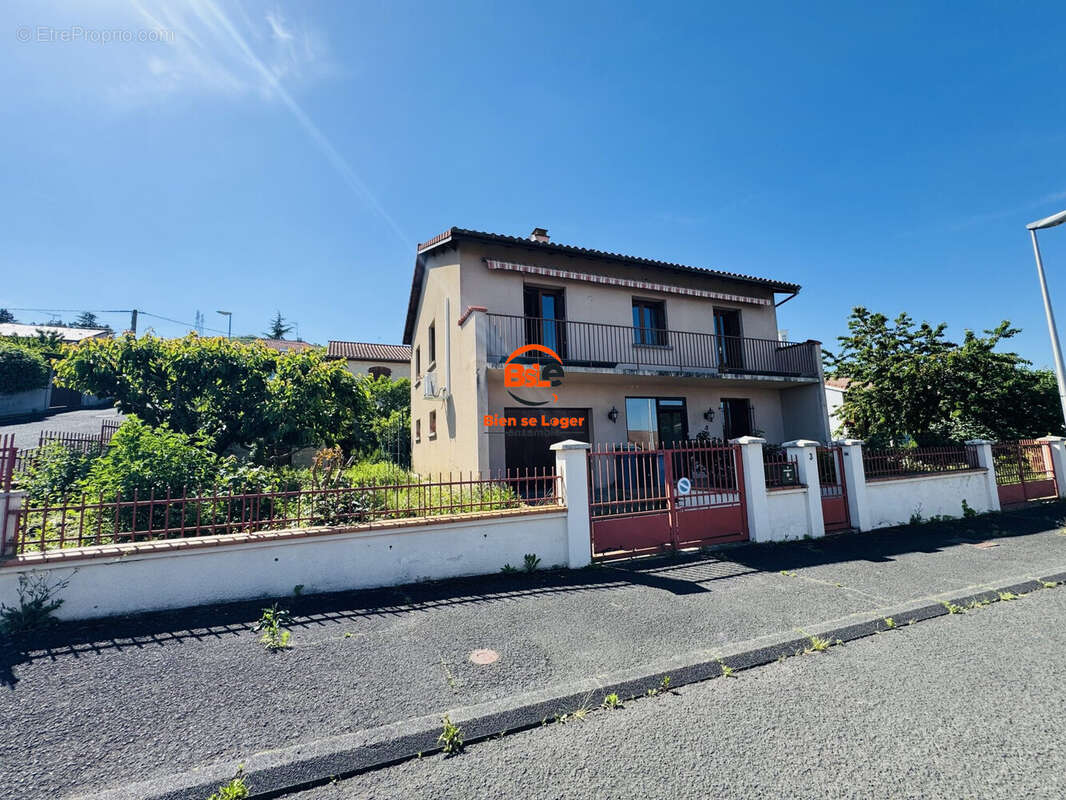 Maison Familiale 4 chambres Mathieu GALLAIS Immobilier - Maison à CLERMONT-FERRAND