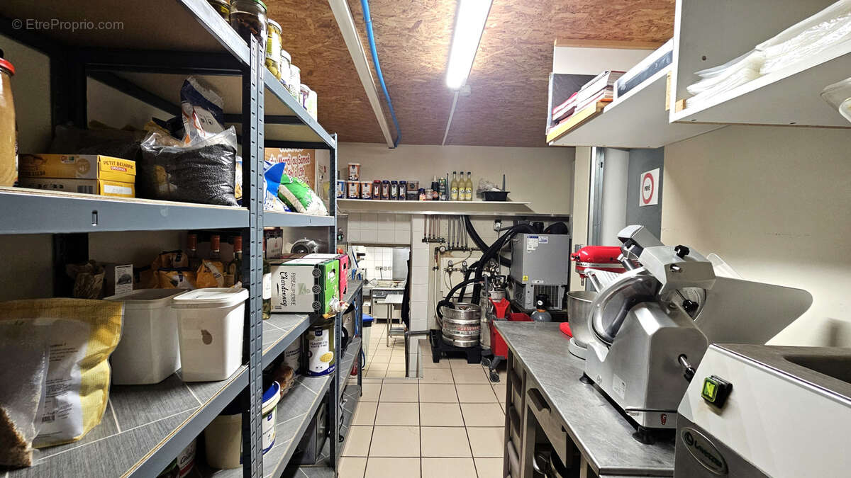 Commerce à LANCRANS