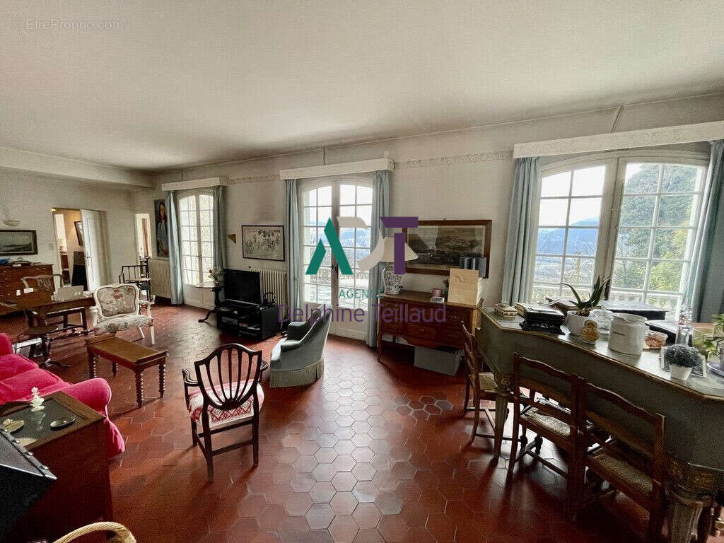 Maison à CORENC
