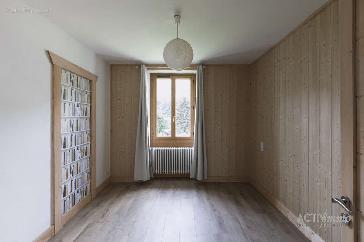 Maison à LES AVANCHERS-VALMOREL