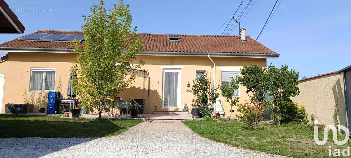 Photo 2 - Maison à VEAUCHE