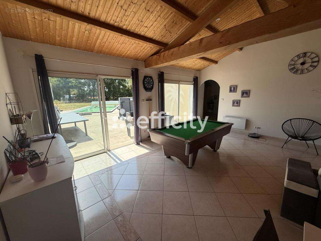 Maison 172 m² à Poiroux  - photo 5