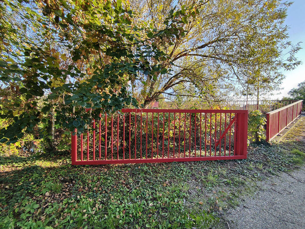 Maison à VARENNES-SUR-ALLIER
