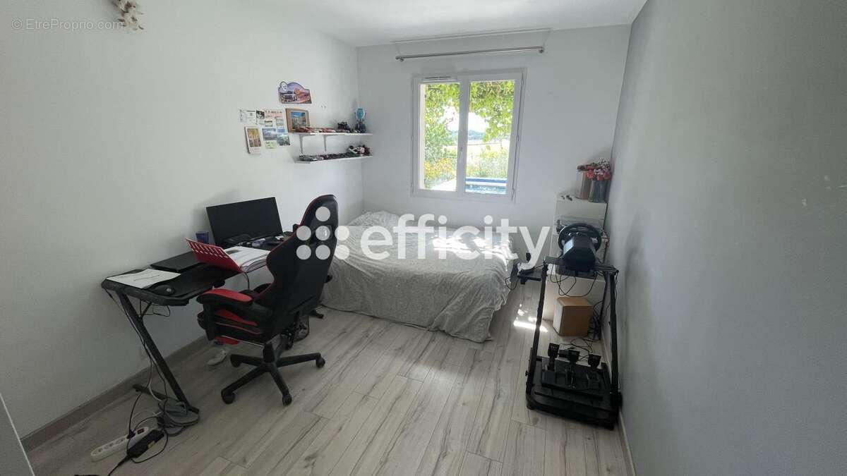 Maison 106 m² à Roussillon  - photo 16