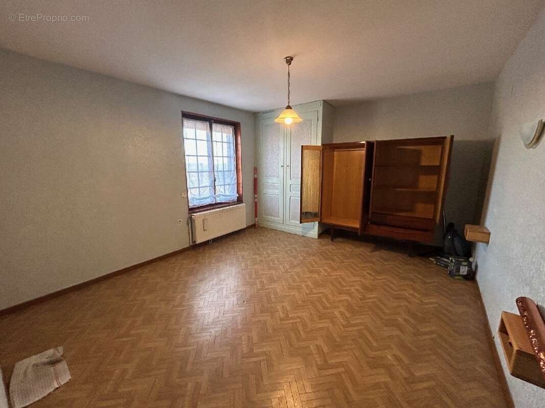 Maison à BRUAY-LA-BUISSIERE