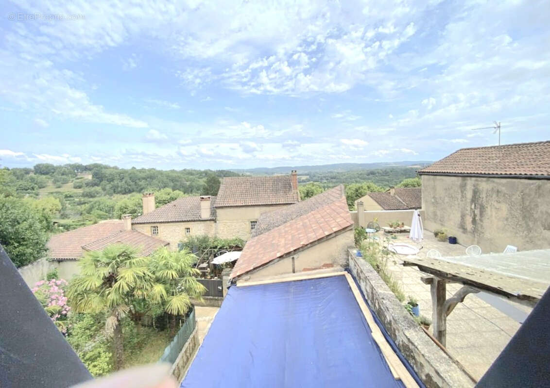 Appartement à SALLES-DE-BELVES