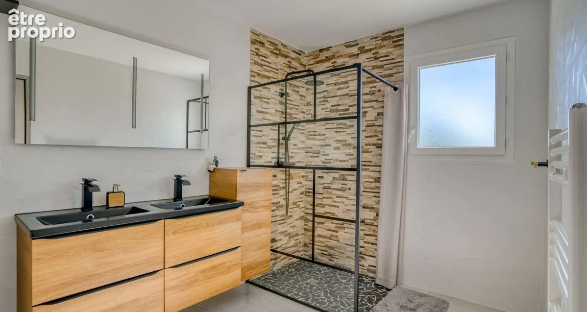 Villeneuve-sur-Lot maison contemporaine de 115 m²  avec piscine  sur un terrain de 800 m². Venez découvrir cette villa contempor - photo 9