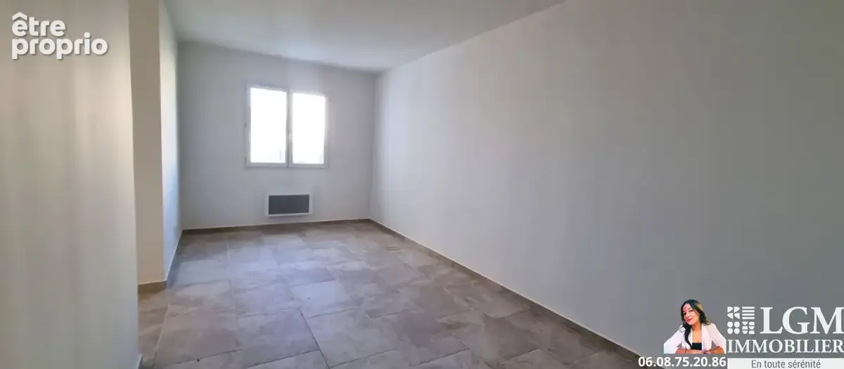 La Barben - Villa récente individuelle - garage - terrasses et jardin - photo 11