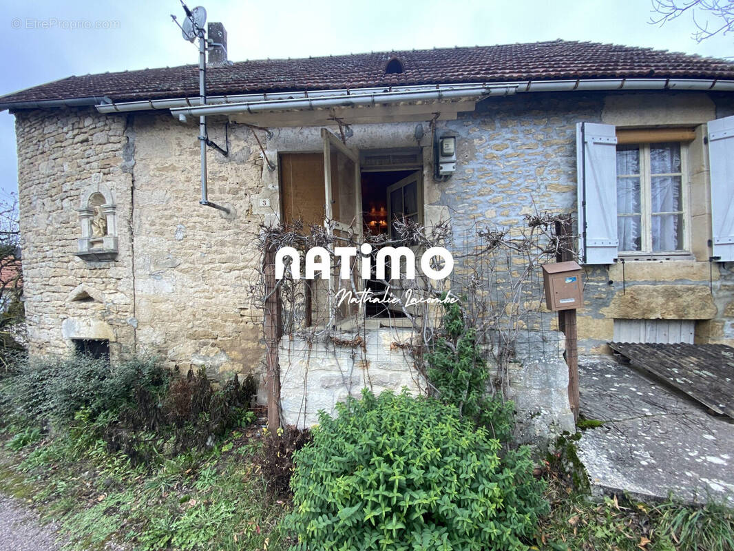 Maison à FROLOIS
