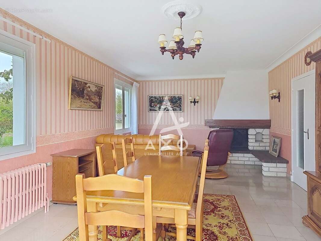 Maison à CORQUILLEROY