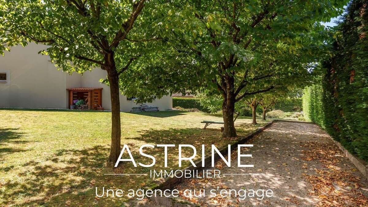 Maison à JARDIN