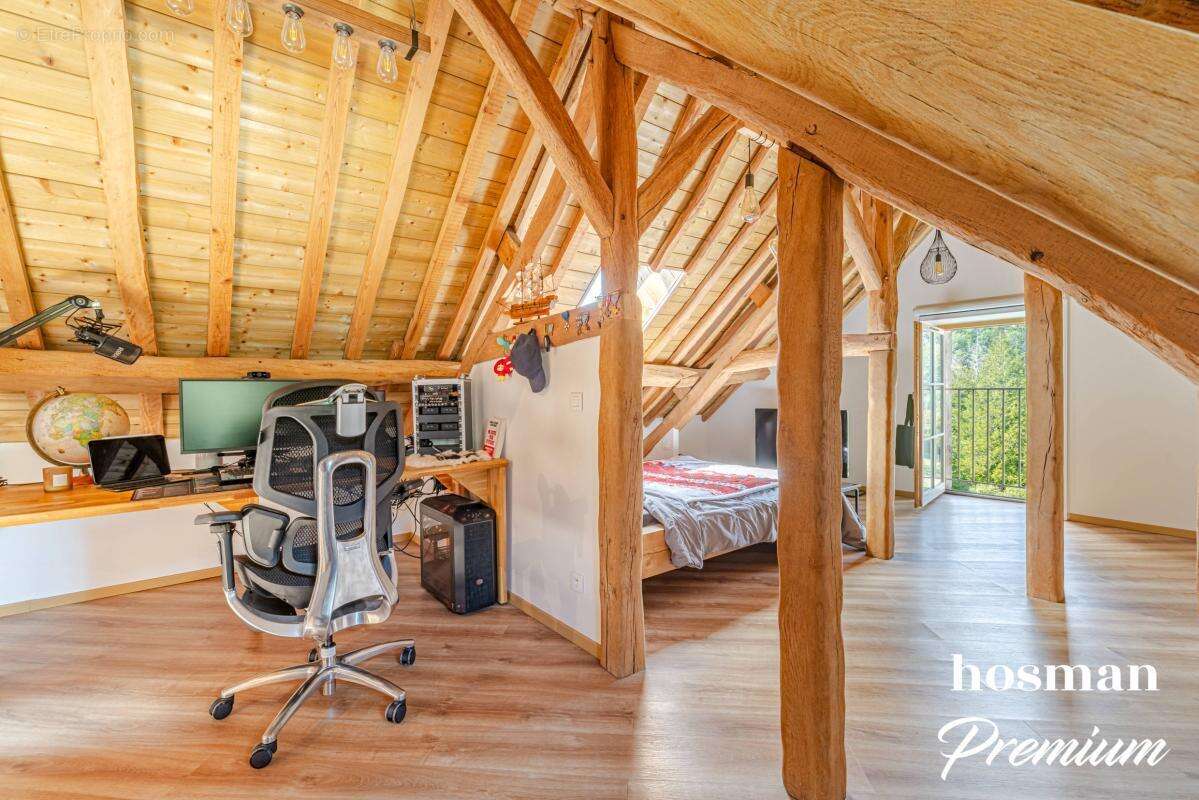 Demeure d'exception - 500 m² habitables sur un parc de 4 175 m² - 10 pièces - Piscine et salle de sport - photo 21
