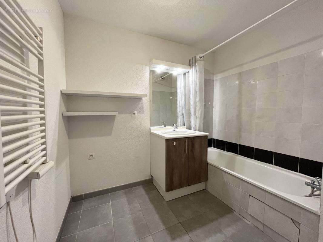 Appartement à LAUNAGUET