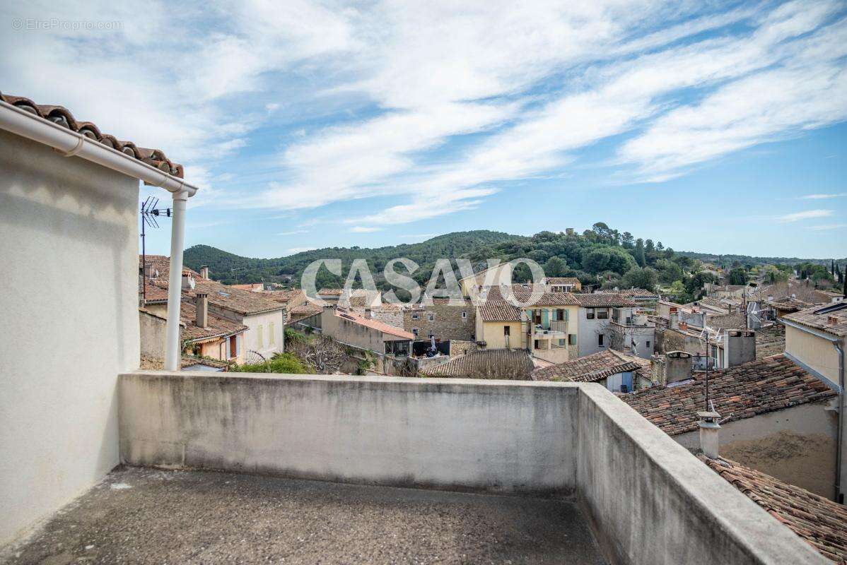 Appartement à ROGNES