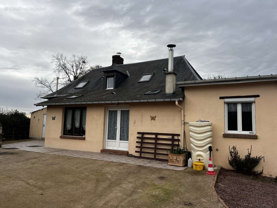 Maison à NEUFCHATEL-EN-BRAY