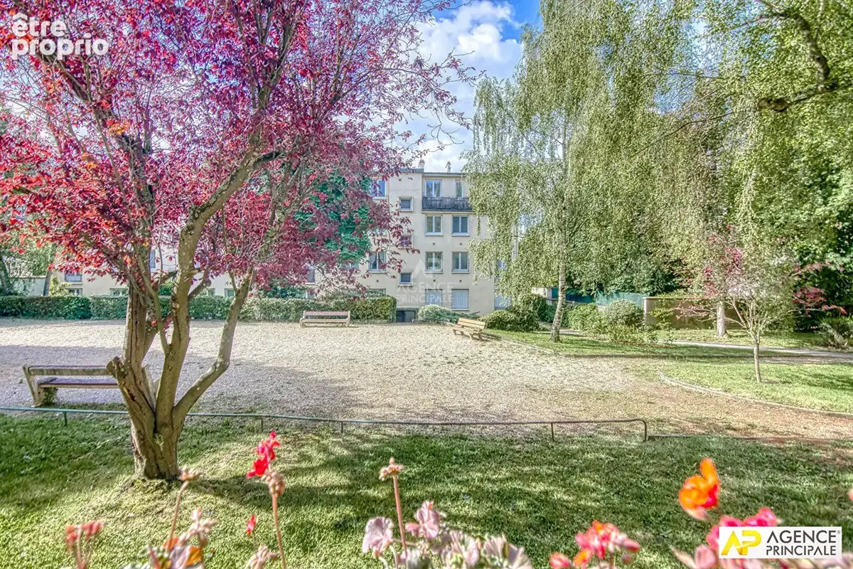 Versailles Rive Droite square Jean Houdon - Appartement 6 pièces 126.67 m² carrez avec balcons, caves et box - photo 5