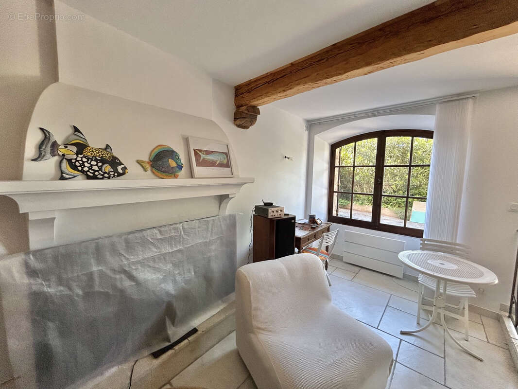 Appartement à LES ADRETS-DE-L'ESTEREL