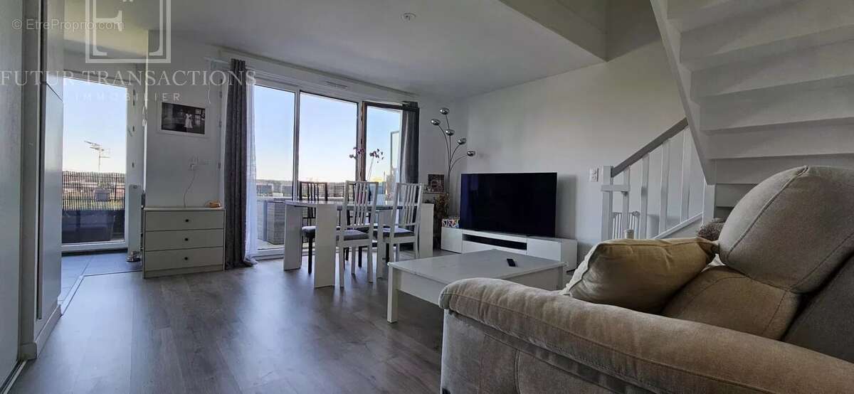 Appartement à COLOMBES