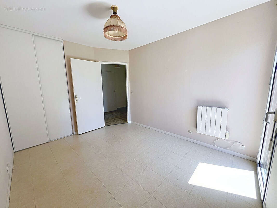 Appartement à FRANQUEVILLE-SAINT-PIERRE