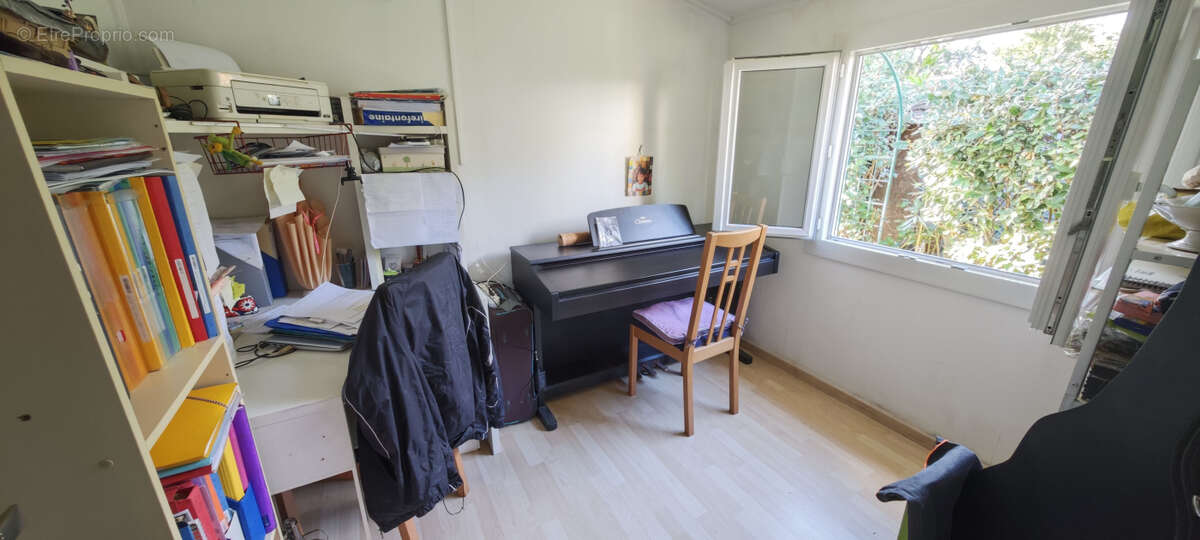 Maison à ROQUEBRUNE-SUR-ARGENS