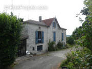 Maison à MONTAIGU-DE-QUERCY