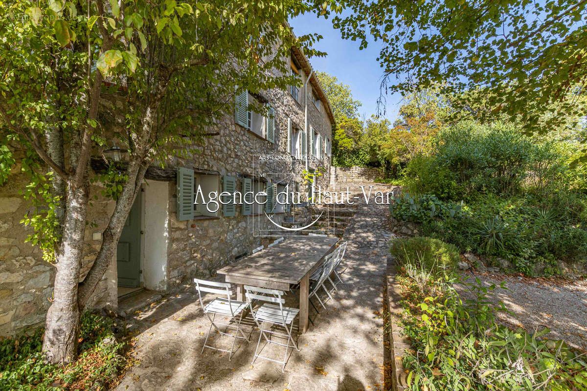 Maison à FAYENCE