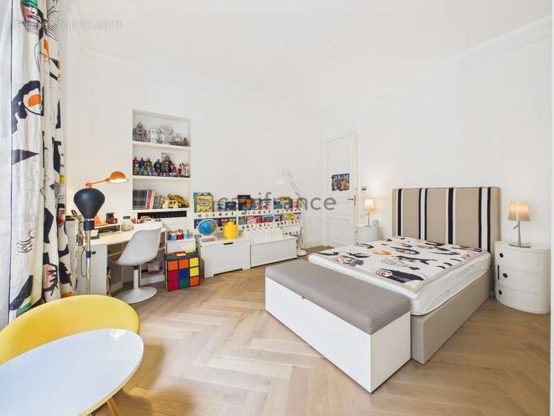 Appartement Haussmannien 6 pièces PARIS 16EME ARRONDISSEMENT (75) - photo 16