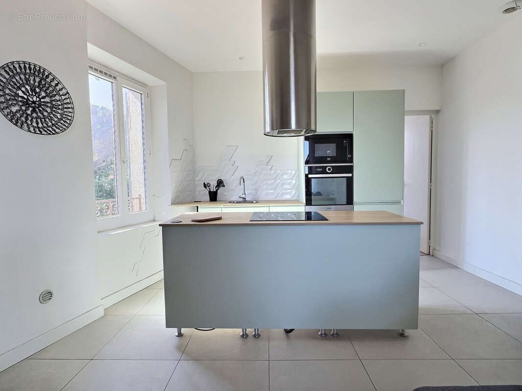 Appartement à HYERES