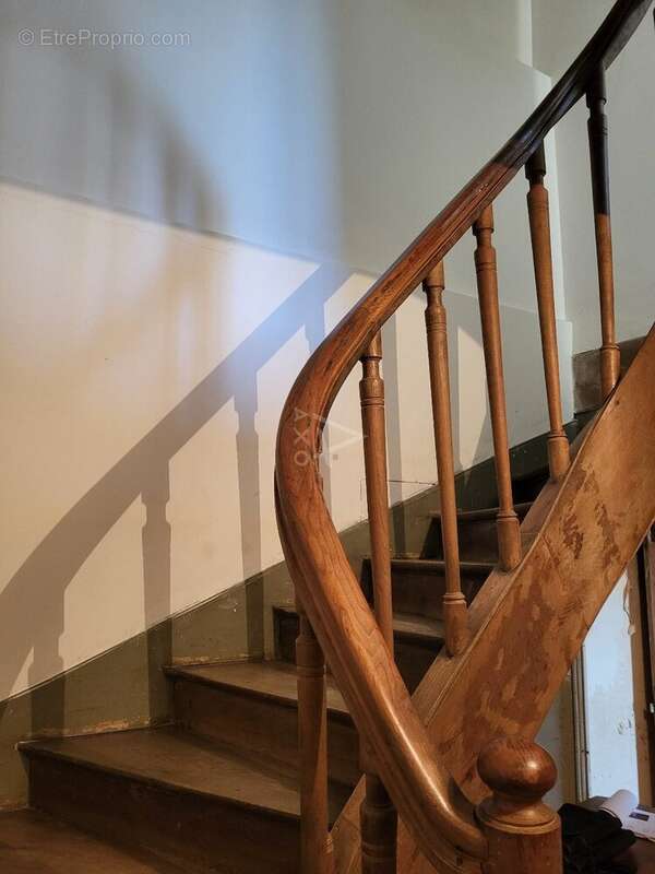 Maison à FROMENTIERES