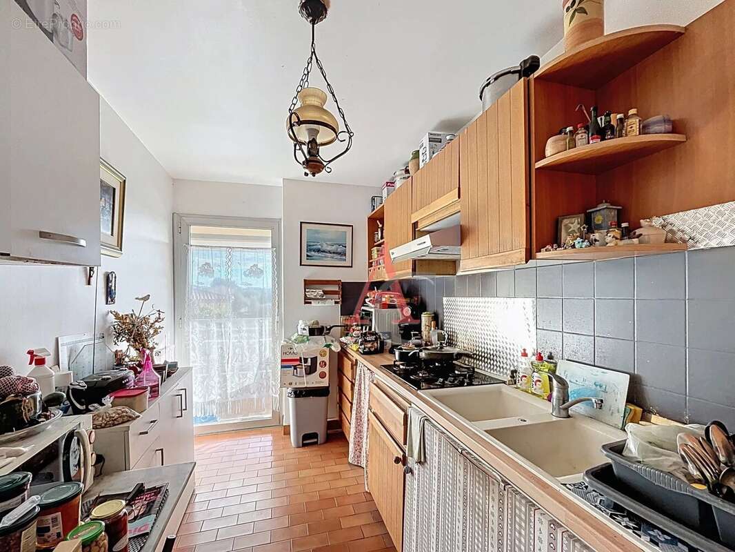 Appartement à SAINT-LAURENT-DU-VAR