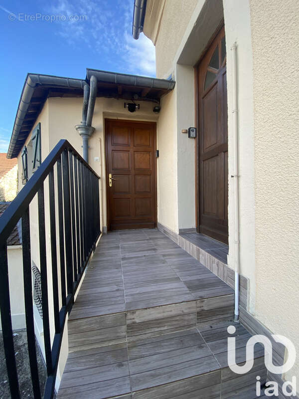 Photo 3 - Appartement à LA CHAPELLE-EN-SERVAL