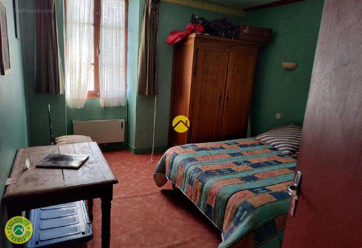 Maison à DUN-LE-PALESTEL