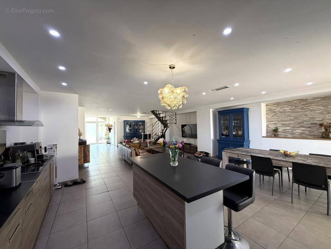 Maison à SAINT-CYPRIEN