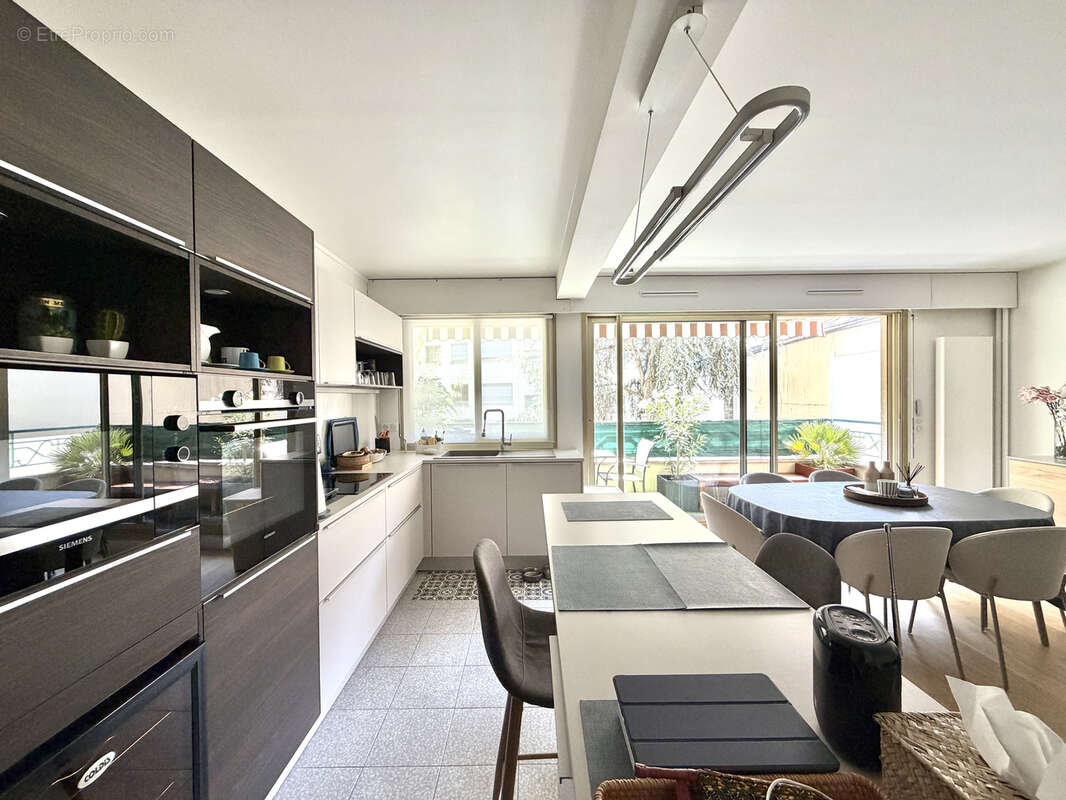 3 Pièces 77m2 + Terrasse 7m2 + Cave + Parking en sus - photo 3