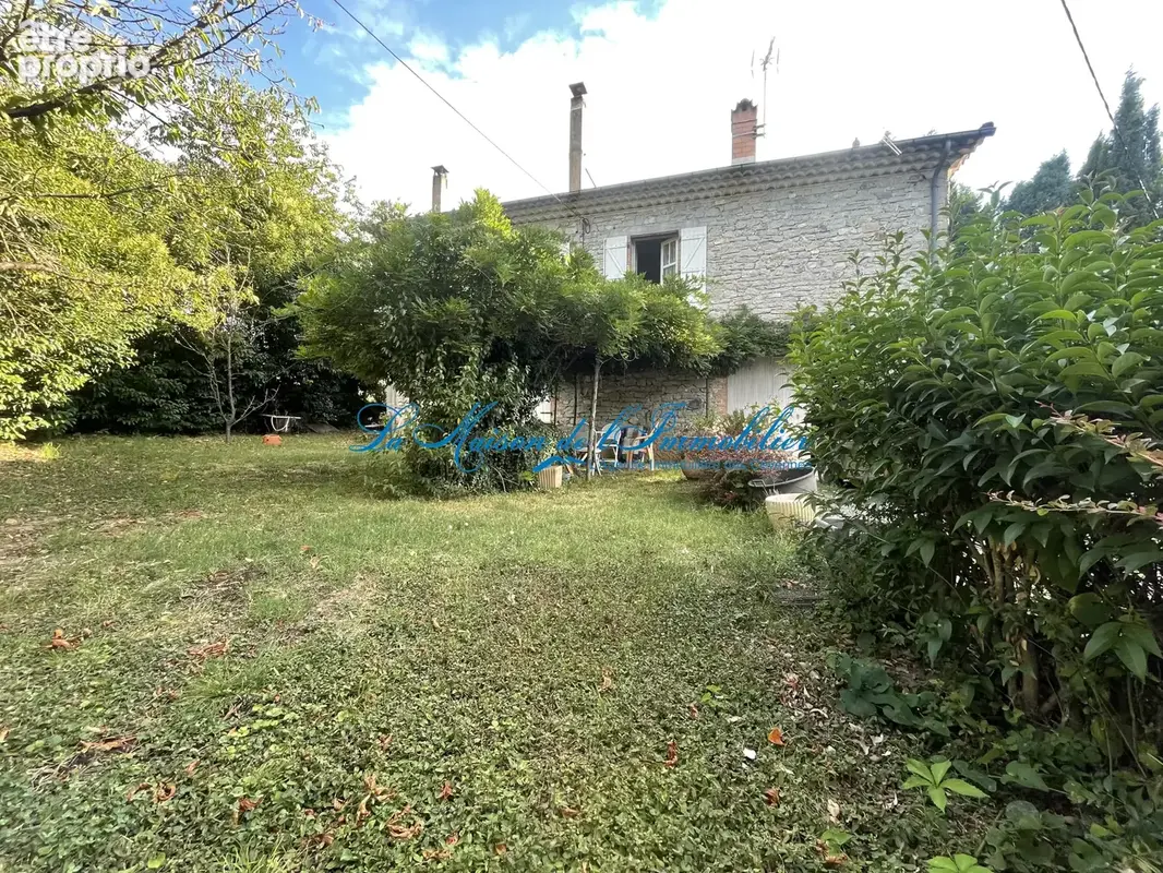 GENERARGUES, Maison de maitre en pierre de 94m2 et un garage de 80 m2, le tout sur 1595 m2 de terrain clos ave - photo 10