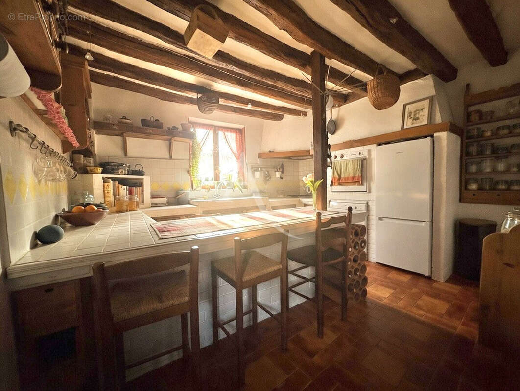 Maison à BUSSY-SAINT-GEORGES