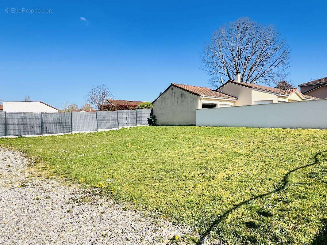 Maison à VERNEUIL-SUR-VIENNE