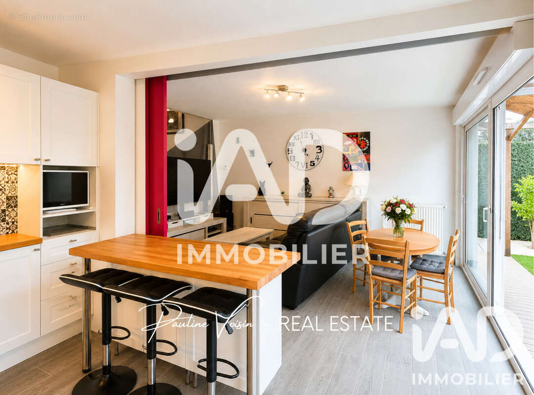 Maison 81 m² à Le Taillan-Medoc  - photo 2